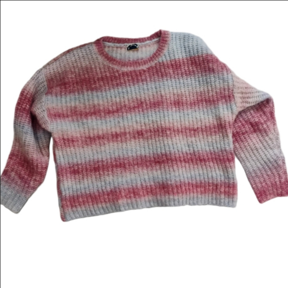 ARULA Pink and Gray Striped Crew Neck Slightly Cropped Sweater